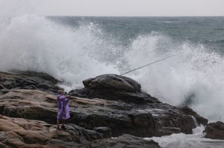 Super Typhoon Kong-rey edges towards Taiwan, could sweep ‘almost the whole’ island