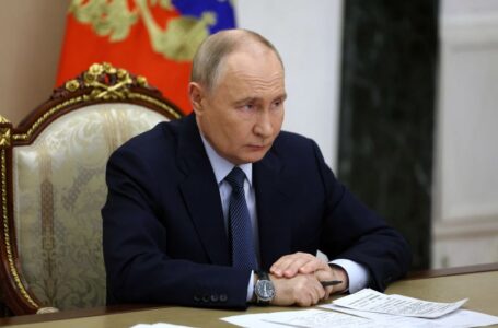 Russia will keep testing new ballistic missile, Putin says