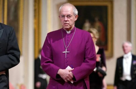 Archbishop of Canterbury faces calls to resign over church child abuse failings