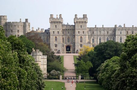 Burglars break into Windsor Castle estate and steal farm vehicles