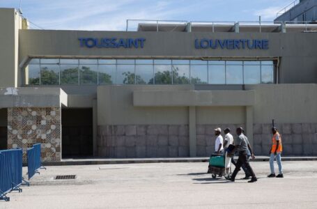 Airlines cancel flights to Haiti after gunfire hits Spirit airplane over Port-au-Prince