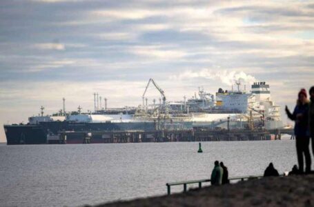 Ukraine receives US natural gas shipment for the 1st time amid fresh supply fears