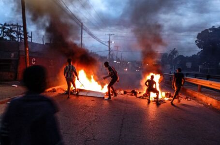 Mozambique police commander says 33 dead, 1,500 escaped in Maputo prison riot