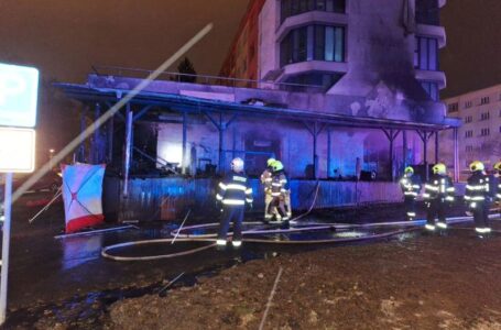 Six killed in explosion at Czech restaurant