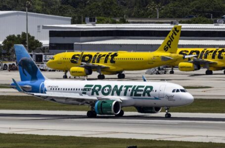 Frontier Airlines proposes merging with fellow budget carrier Spirit — again