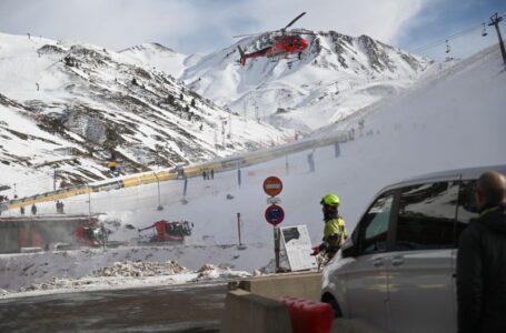 Ski lift at Spanish resort collapses, injuring dozens