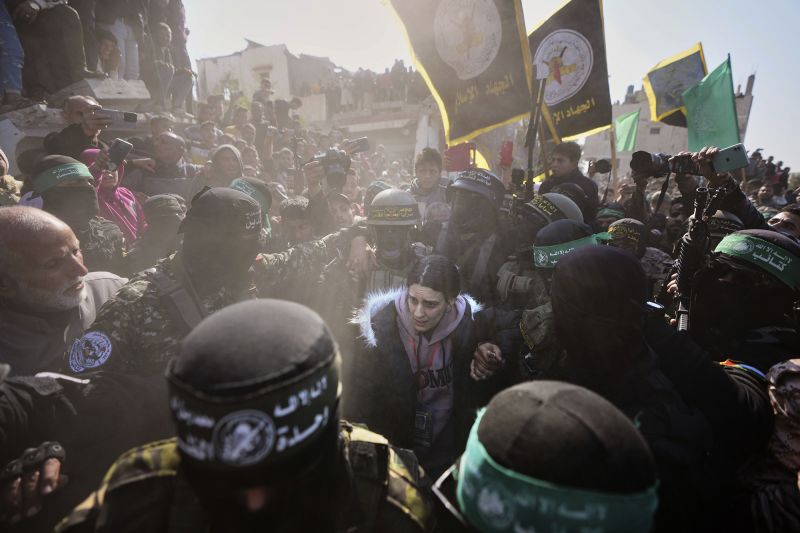  Chaotic scenes at Gaza hostage release bring condemnation from Israeli leaders