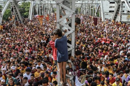 Philippines’ Black Nazarene procession draws hundreds of thousands of devotees