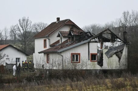 Eight killed in Serbian retirement home blaze