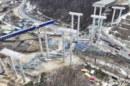 Highway overpass collapses, killing at least four construction workers in South Korea