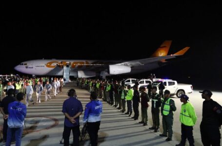 More than 170 Venezuelan migrants deported to Guantanamo arrive home