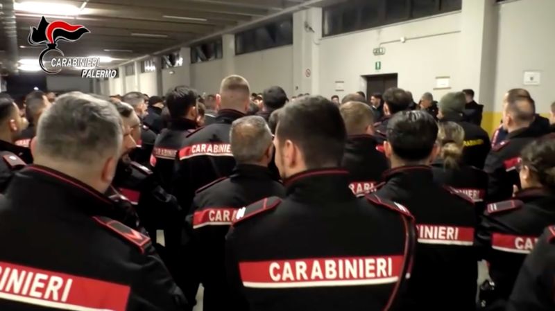  Italian police arrest around 130 people in massive mafia crackdown