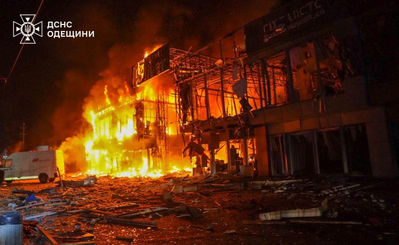  Ukraine port city ‘on fire’ after ‘massive’ Russian attack as Trump projects optimism ahead of peace talks