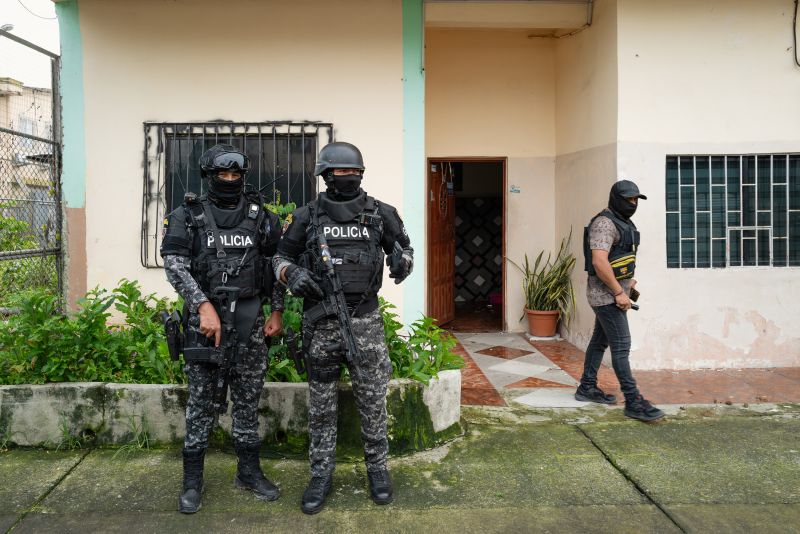  Cocaine and bananas: Why the US may get asked to help Ecuador tackle gang violence