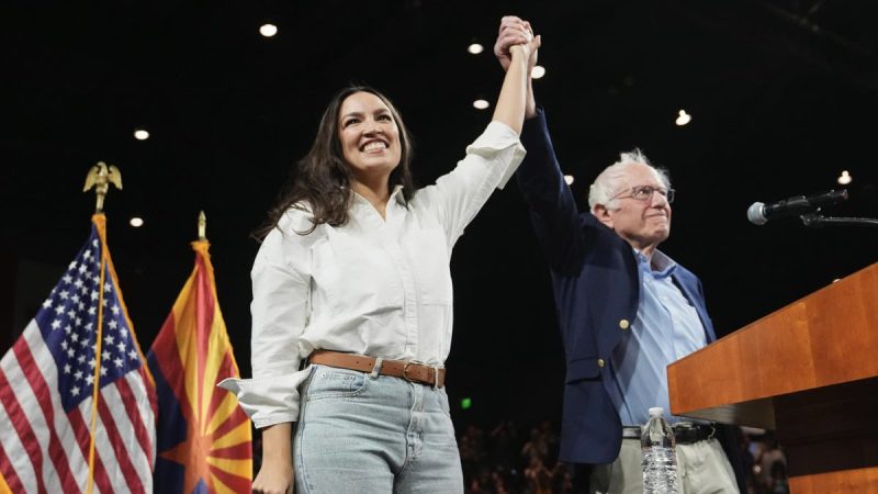  Bernie Sanders, AOC take aim at Trump and Musk, as well as Democrats, at western rallies