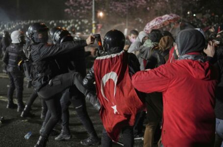 Turkey detains more than 1,000 protesters after jailing of Istanbul mayor