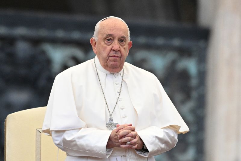  Pope Francis to make first public appearance in five weeks on Sunday