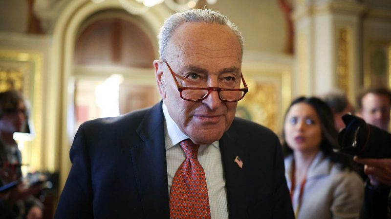  Schumer refuses to step down as Senate Dem leader, defends shutdown vote