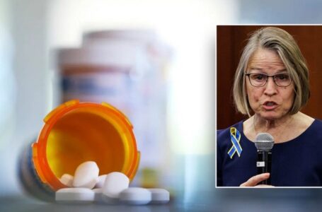 Bipartisan bill seeks to stop pharmacy middlemen from driving up drug costs for financial gain